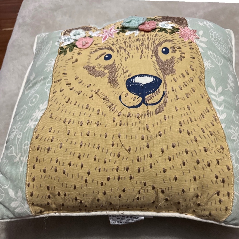 Pillowfort Bear Floral Crown Decorative Throw Pillow Sage Green‎ 16x16 097022903